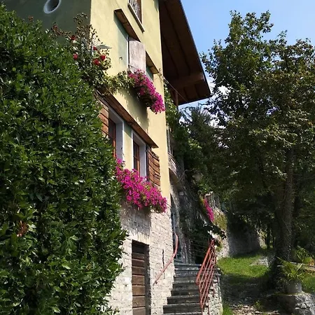 Casa Caravino *