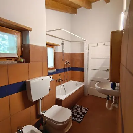 Casa Caravino Βαρένα