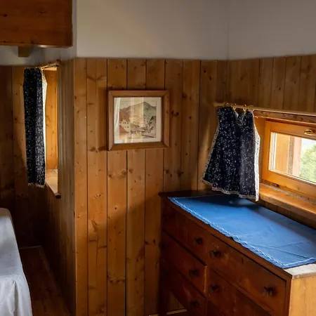 Casa Caravino * Βαρένα