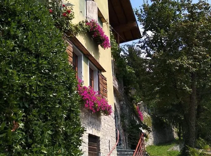 Casa Caravino *